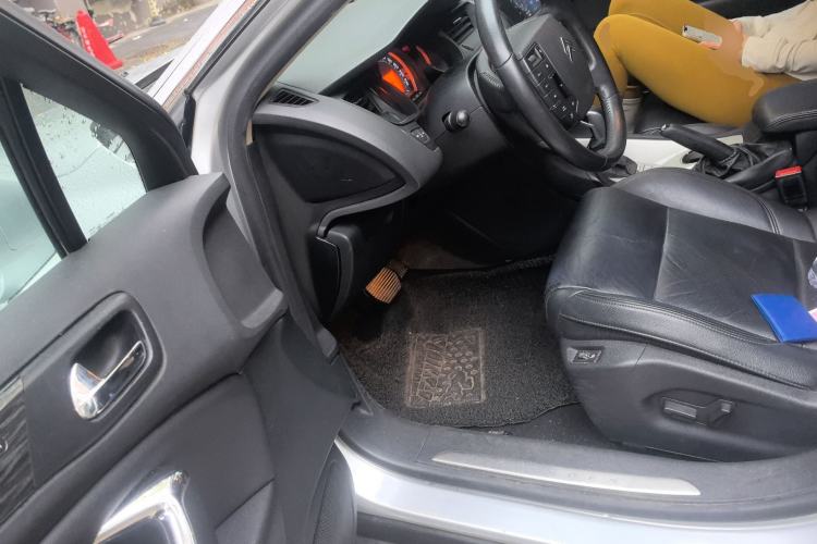 Used Citroen C5 2011 2.3L Automatic Zunyu Version Left Front Seat