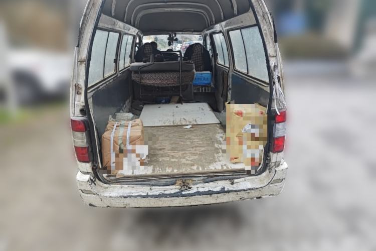 Used Jinbei Hiace 2011 2.0L Sixth-Generation Classic Standard 4G20D4B