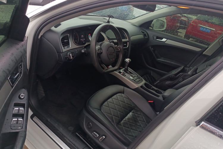 Used Audi A4L 2013 30 TFSI Automatic Comfort Model Driver Seat