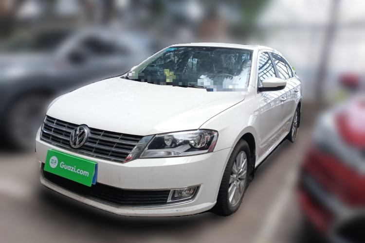 Used Volkswagen Lavida 2013 Restyled Classic 1.6L Manual Comfort Edition