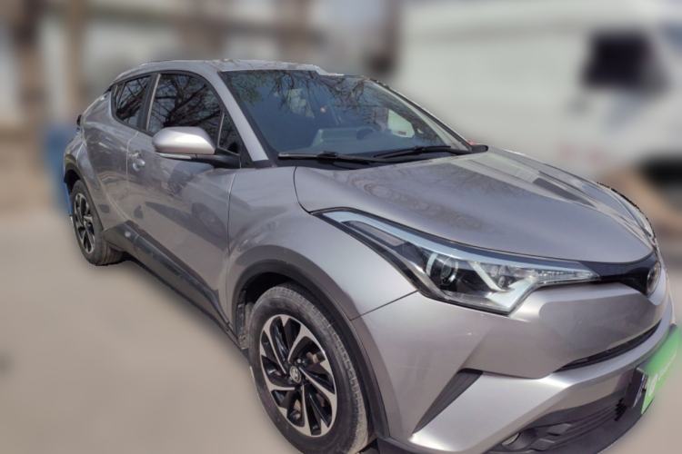 Used Toyota IZOA 2018 2.0L Yichi Version China VI Standard
