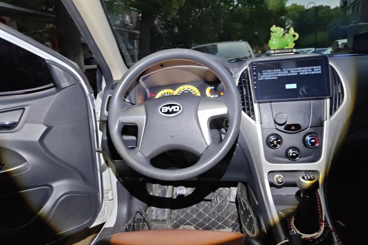 Used BYD F3 2015 Energy-Efficient Model 1.5L Manual Comfort Edition
