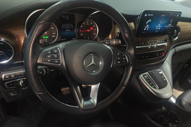 Used Mercedes-Benz V-Class 2021 V 260 L Long-wheelbase Luxury Edition