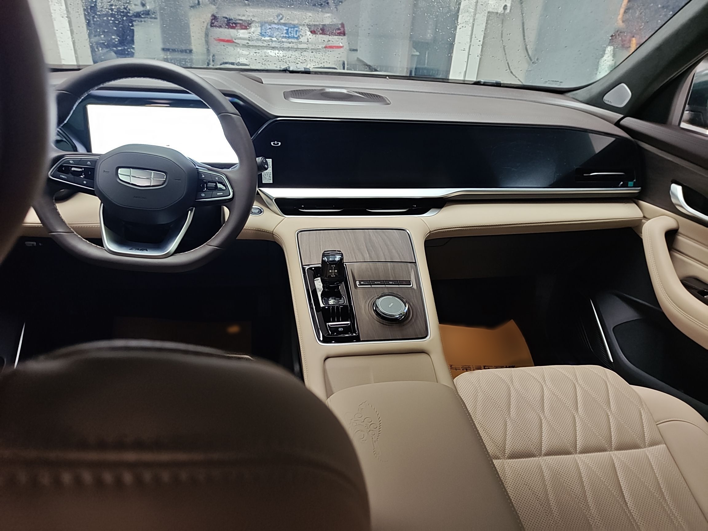 Geely Auto Monjaro L 2025 Dongfang Yao 2.0TD Automatic Lanxing Edition — снимка 17