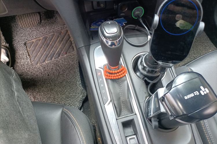 Used Chevrolet Equinox 2019 535T Automatic Chijie Edition China V Standard Gear Lever