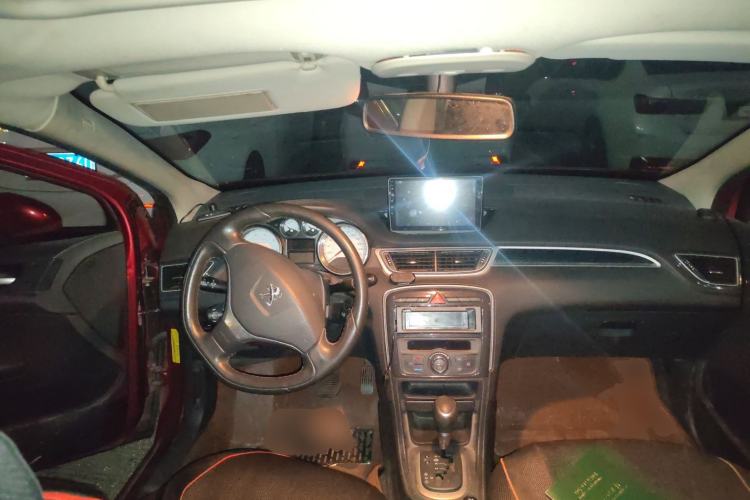 Used Peugeot 308 2013 1.6L Automatic YouShang Model Center Console