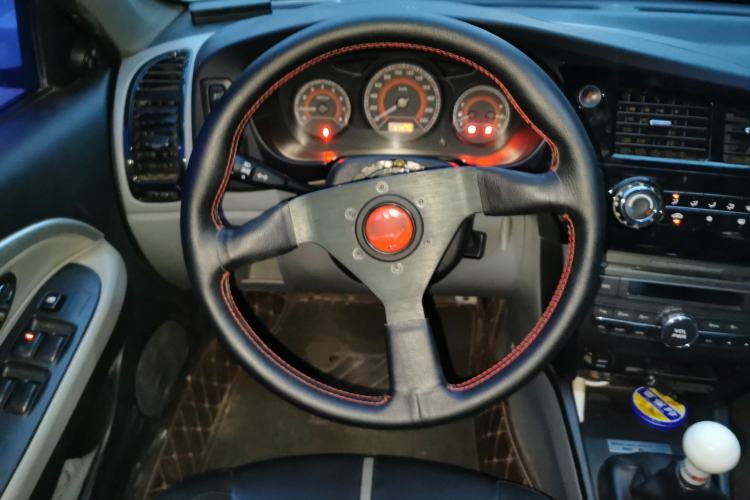 Used Soueast V3 Lingyue 2012 Revised Version 1.5L Manual – Style Edition Steering Wheel