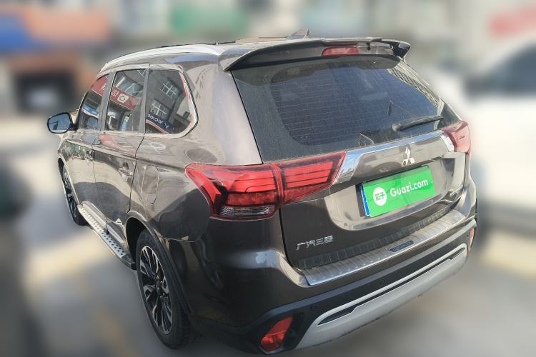 Used Mitsubishi Outlander 2019 2.0L Two-Wheel Drive Comfort Edition 5 Seats China V Standard
