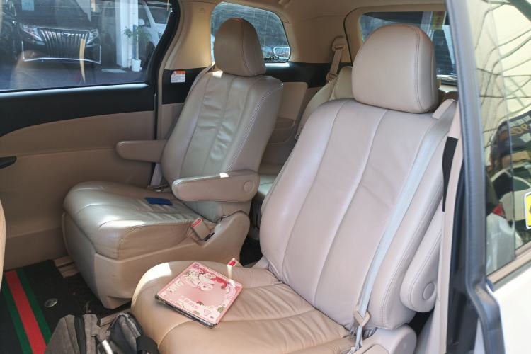 Used Toyota Previa 2012 2.4L 7-Seater Luxury Edition