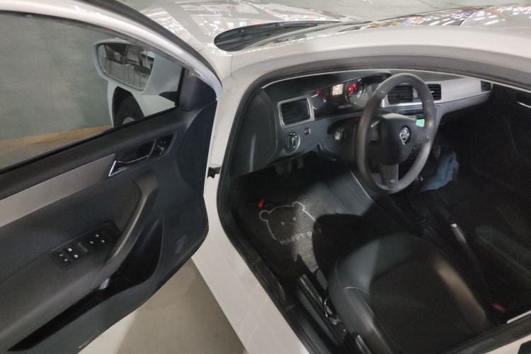 Used Skoda Rapid Spaceback 2014 1.6L Automatic Enjoyment Edition
