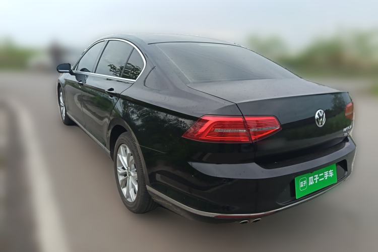 Used Volkswagen Magotan 2017 330TSI DSG Leading Model Rear Left 45 Deg