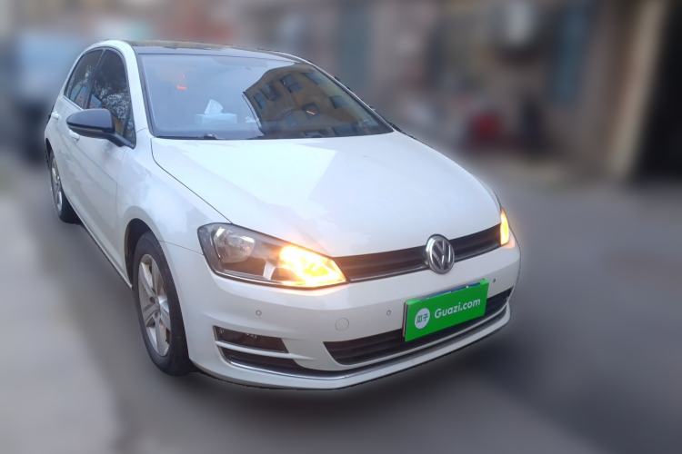 Used Volkswagen Golf 2017 1.6L Automatic Comfort Million-Vehicle Anniversary Edition