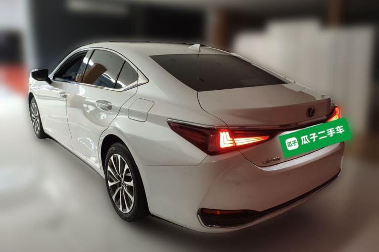 Used Lexus ES 2023 200 Excellence Edition