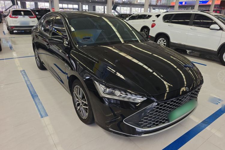 Used BYD Qin PLUS 2021 DM-i 55KM Flagship Model Front Right 45 Deg