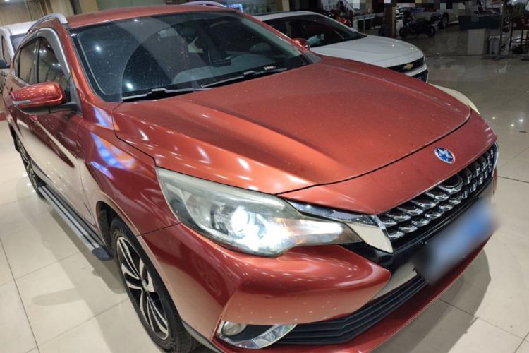 Used Venucia T90 2017 2.0L CVT Fashion Edition
