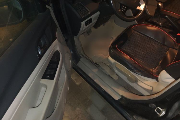 Used Bestune B50 2013 1.6L manual luxury version
