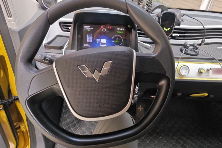 Used Wuling Hongguang MINIEV 2021 Macaron Fashion Model Lithium Iron Phosphate
