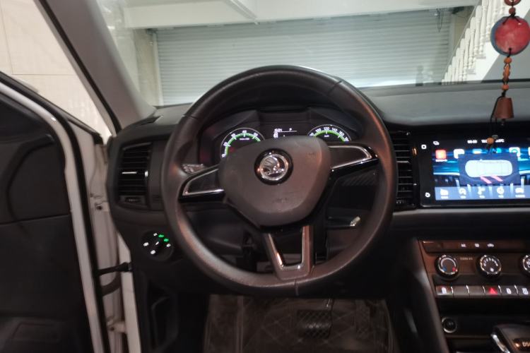 Used Skoda Kodiaq 2018 Facelifted TSI330 5-Seater Two-Wheel-Drive Standard Edition
