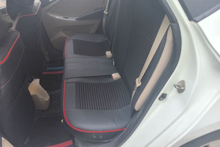 Used Hyundai Verna (older generation) 2014 1.4L Manual Smart GLS Trim Left Rear Seat