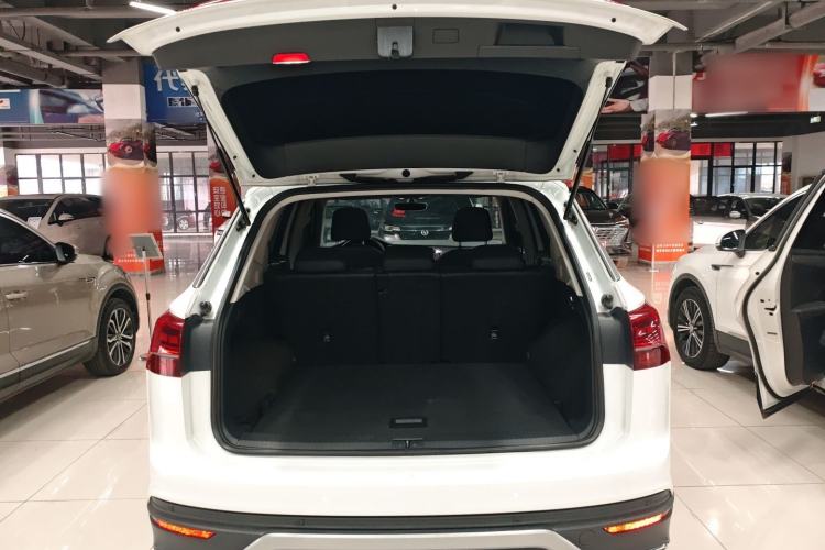 Used Volkswagen Tayron 2020 330TSI Two-Wheel Drive Luxury Smart Connectivity Version