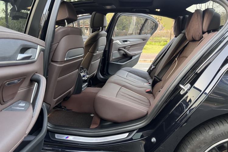 Used BMW 5 Series 2023 530Li Luxury Edition M Sport Package