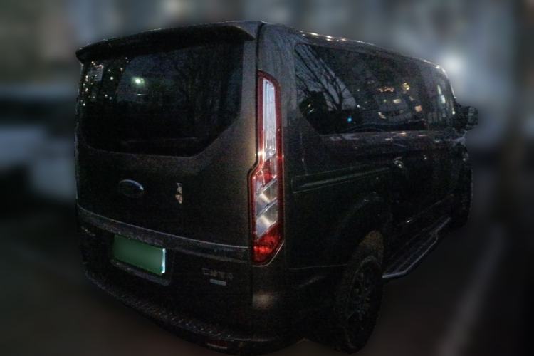 Used Ford Tourneo Custom 2017 2.0T Automatic Elite Version
