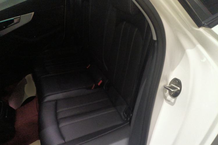 Used Audi A4L 2022 40 TFSI Luxury Dynamic Model
