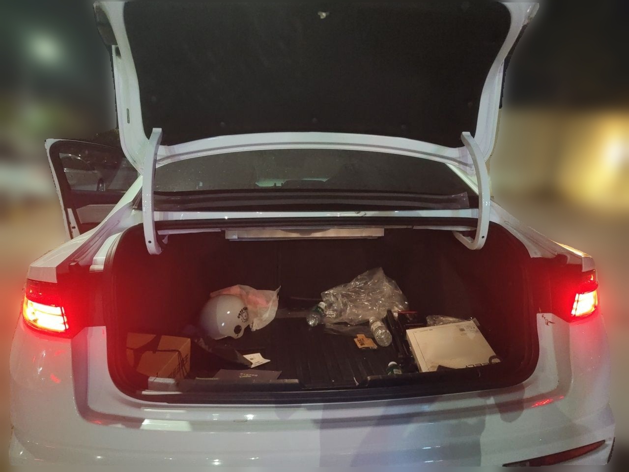 Geely Auto Preface 2023 2.0TD Prestige Version — снимка 19