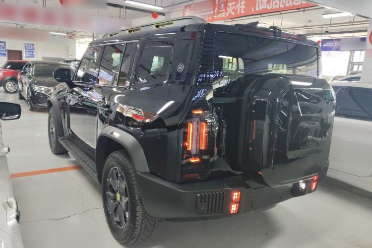 Used JETOUR Traveler 2023 2.0T All-Wheel Drive CrossPRO+
