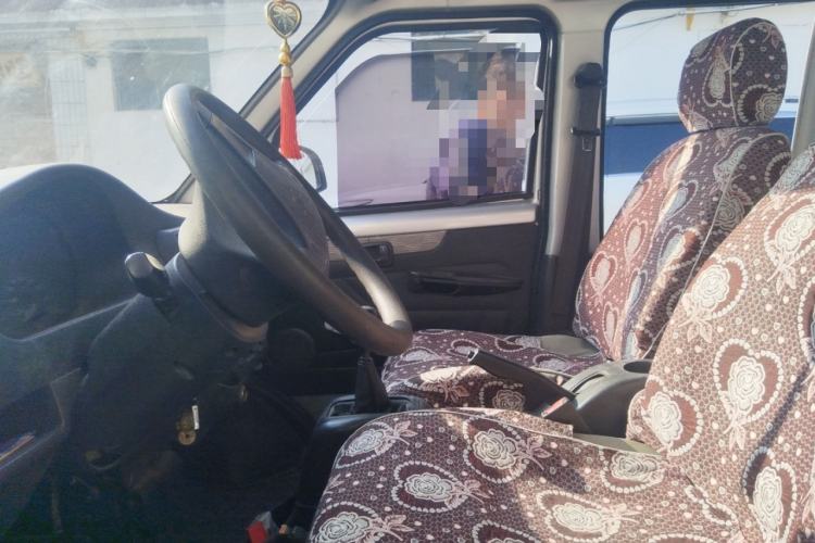 Used Wuling Rongguang 2011 1.2L Base Version
