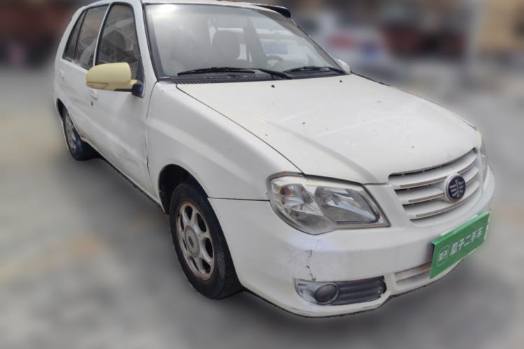 Used FAW Xiali 2012 N3 1.0L Hatchback Standard Model Front Right 45 Deg