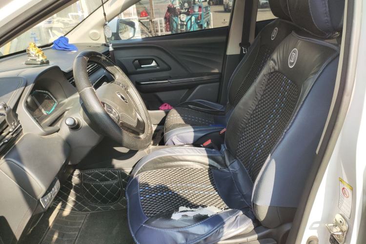 Used ORA iQ 2018 High-Range Version Smart Connectivity Model
