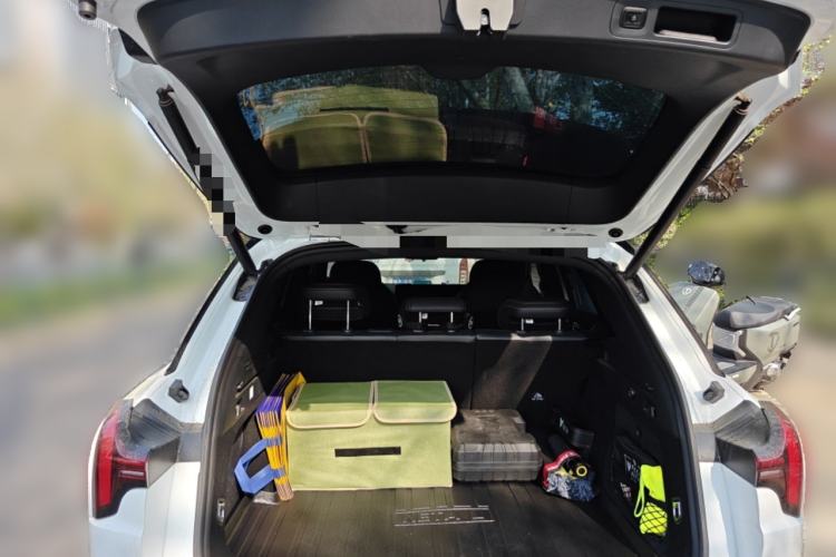 Used NETA L 2024 Extended-Range 310 Flash-Charge Red Edition
