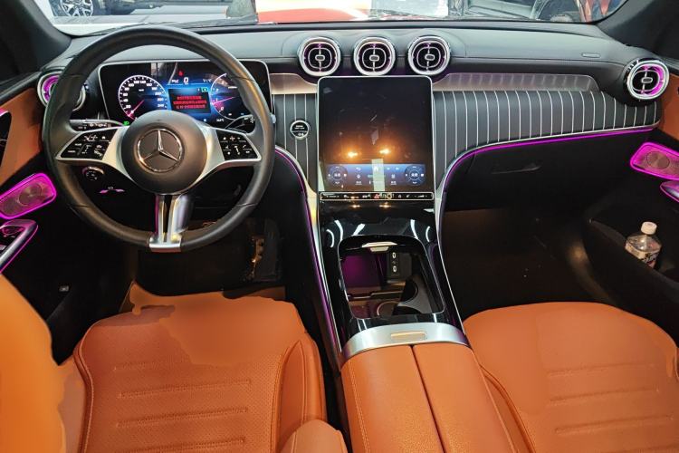 Used Mercedes-Benz GLC 2024 GLC 260 L 4MATIC Dynamic Edition 5-seater Center Console