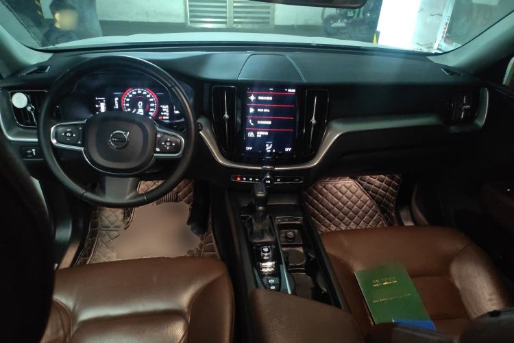 Used Volvo XC60 2020 T5 4x4 Zhiyi Luxury Edition