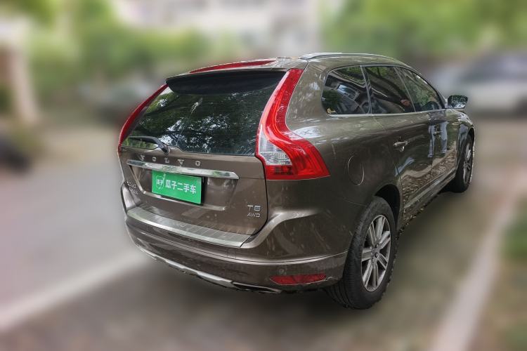 Used Volvo XC60 2017 T5 AWD Smart Range Edition Rear Right 45 Deg
