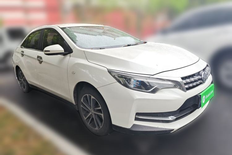 Used Venucia D60 2018 1.6L Manual Comfort Edition Front Right 45 Deg