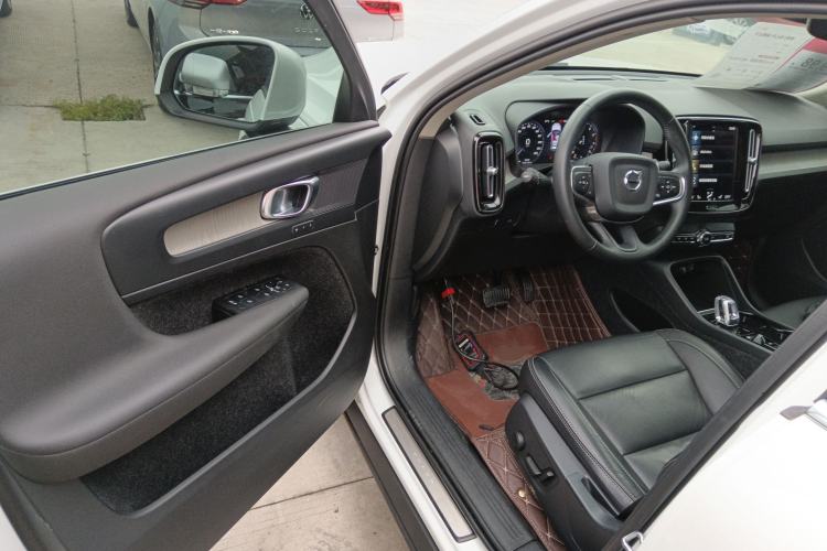 Used Volvo XC40 2021 T4 Four-Wheel Drive Smart Luxury Edition
