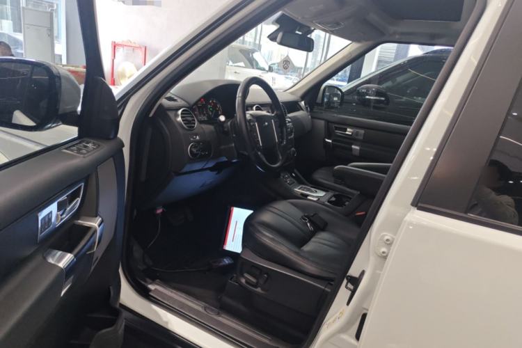 Used Land Rover Discovery 2015 3.0 SC V6 HSE Driver Seat