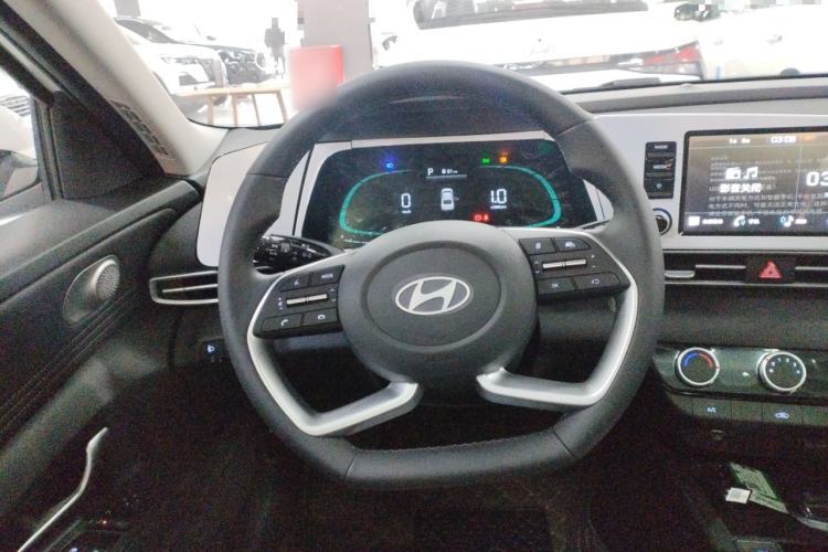 Used Hyundai Elantra 2023 1.5L CVT GLX Elite Edition
