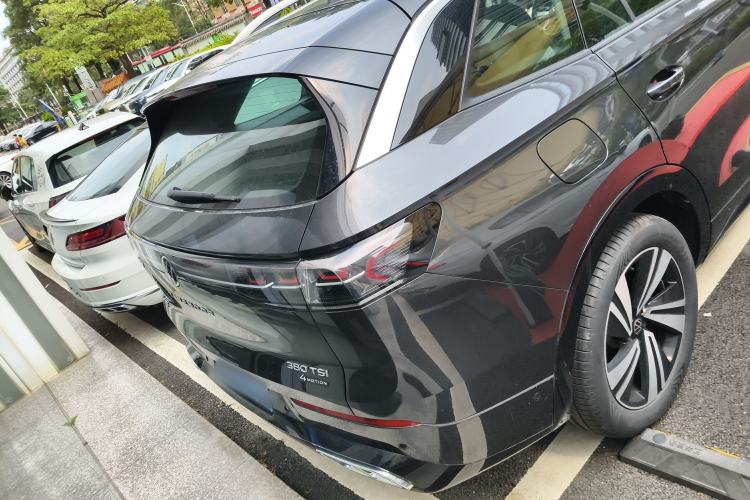 Used Volkswagen Tavendor 2023 380TSI Four-Wheel Drive R-Line Cruise Edition Rear