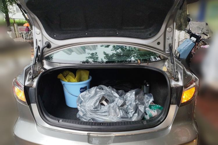 Used Mazda 3 2011 Sedan 1.6L Manual Comfort Model