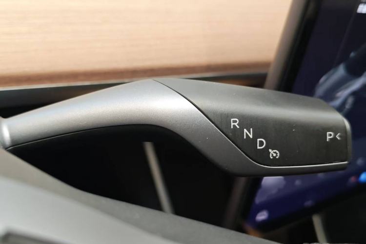 Used Tesla Model 3 2019 Standard Range Rear-Drive Upgraded Version
