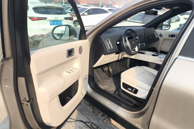 Used Li Auto L9 2022 Max model