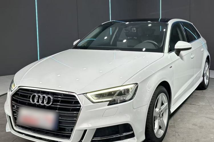 Used Audi A3 2019 Sportback 35 TFSI Fashion Edition China VI Emission Standard