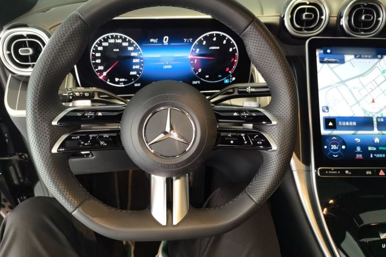 Used Mercedes-Benz GLC 2023 Refreshed GLC 300 L 4MATIC Dynamic Edition 5 Seats