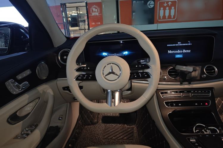 Used Mercedes-Benz E-Class 2022 E 300 L Sport Luxury Edition Steering Wheel