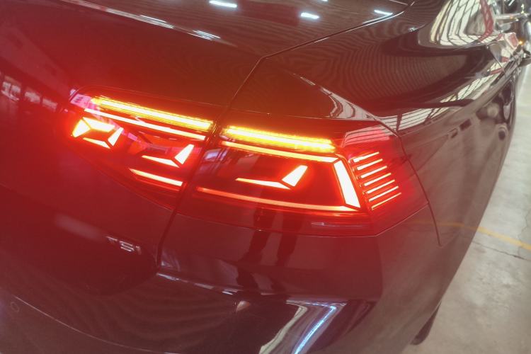 Used Volkswagen Magotan 2020 330TSI DSG Leading Model
