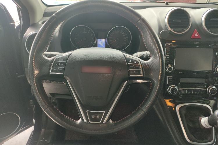 Used Haval H6 2013 Upgraded Model 1.5T Manual Two-Wheel Drive Elite Version Steering Wheel