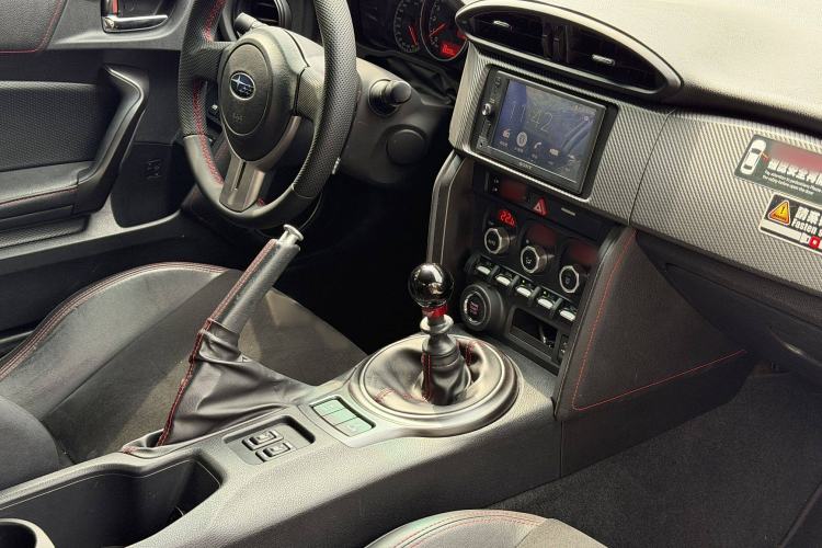 Used Subaru BRZ 2015 2.0i Manual Model

